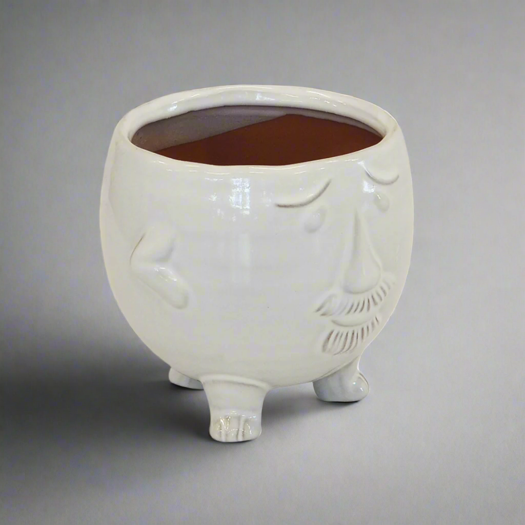 Ceramic face pot white large (15cm x 14cm)