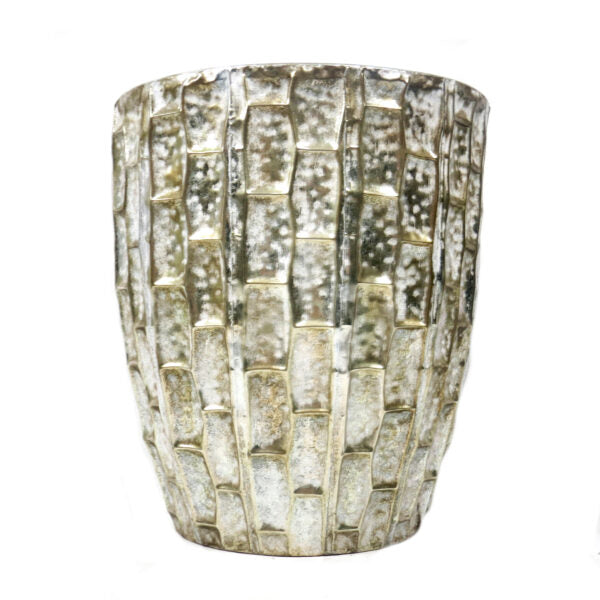 Nile Planter
Elevate Your Plants with Style!
The Nile Planter is a stunning metal planter that adds a touch of elegance to any space. Featuring a "mock croc" design in antique silver, this planter boasts: