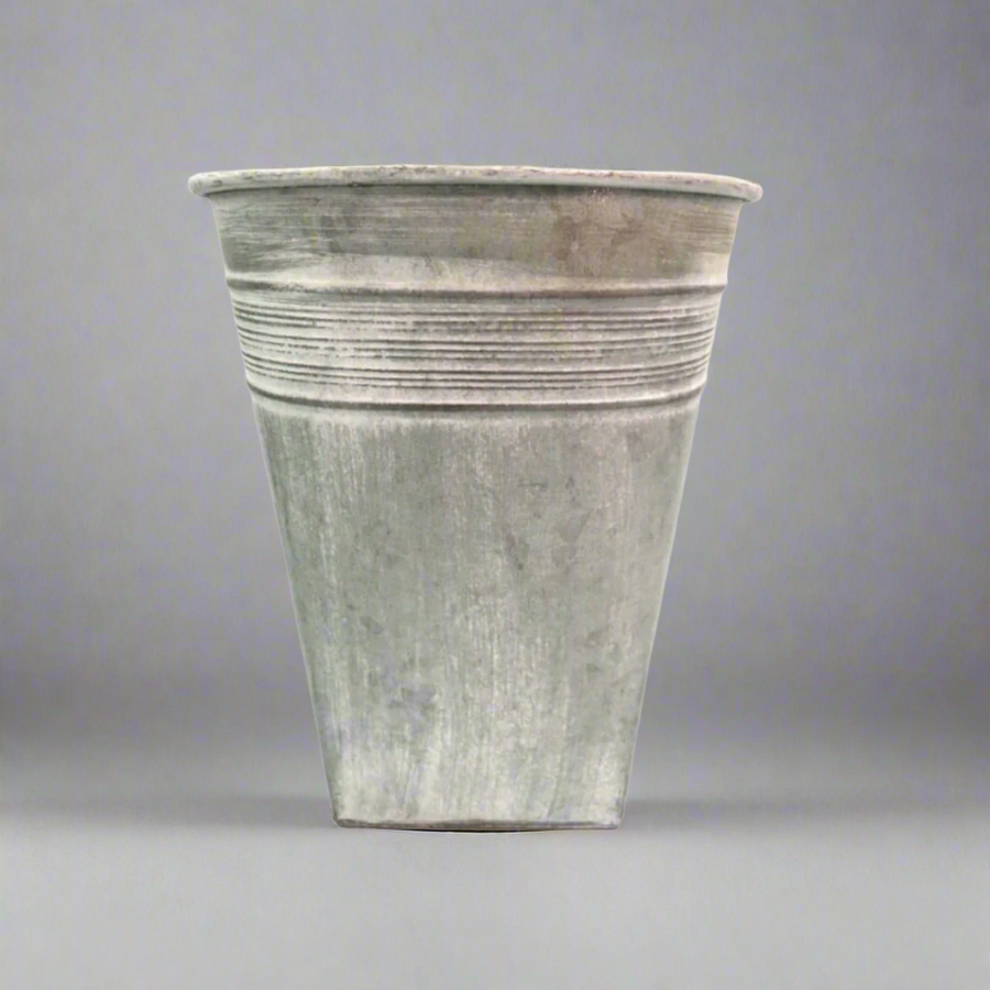 Product Summary: Quagga Pot
Description
Add a touch of history and style to your living space with the vintage-inspired Quagga Pot, perfect for displaying your favorite plants and flowers.