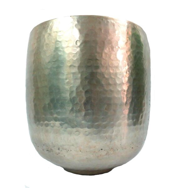 Amatola Pot: Elegant Planting Solution
Enhance your indoor or outdoor space with the stunning Amatola Pot, expertly crafted for gardening enthusiasts.
Product Features:
Timeless design adds elegance to any room or garden
Durable construction ensures long-lasting beauty
Ideal for various plants, from succulents to flowers
Product Dimensions:
Top: 35.5cm x 42cm
Base: 31.5cm x 14.5cm
Height: 36cm
Material: terracotta
Perfect for:
Indoor plants: living room, bedroom, or office
Outdoor spaces: patio, balcony, or