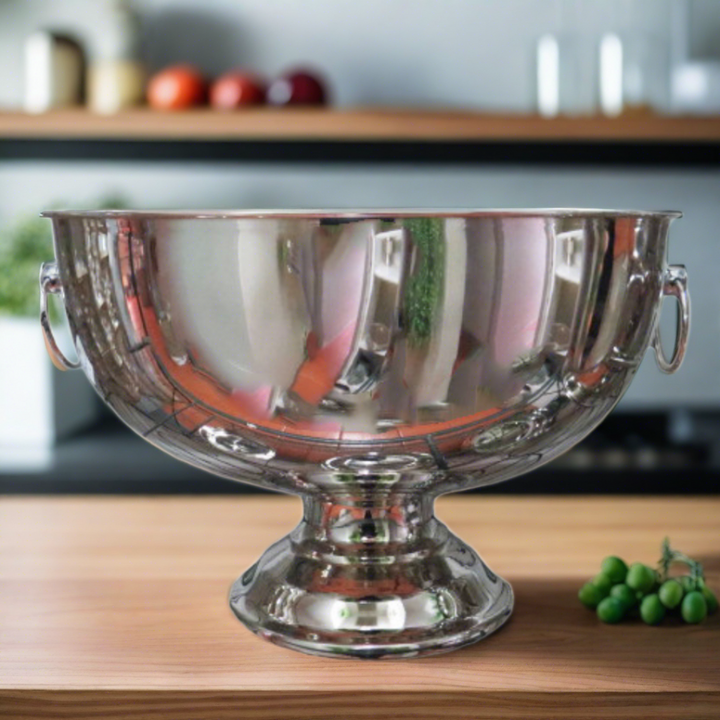 Product Summary: Santilli Footed Champagne Bowl
Description
Elevate your entertaining game with the Santilli Footed Champagne Bowl, expertly crafted for any occasion.