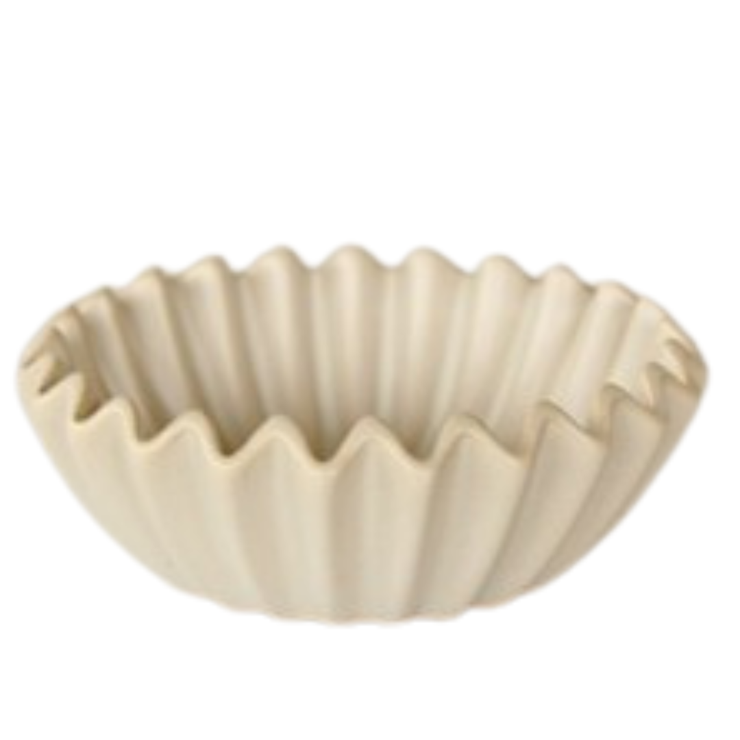 Small Off White Fluted Ceramic Bowl 5.5X14.5cm: A Stunning Decorative Piece
Add a pop of color and elegance to your home with our expertly craftedSmall Off White Fluted Ceramic Bowl 5.5X14.5cm. This unique piece is sure to elevate your interior design. Unique Boys.