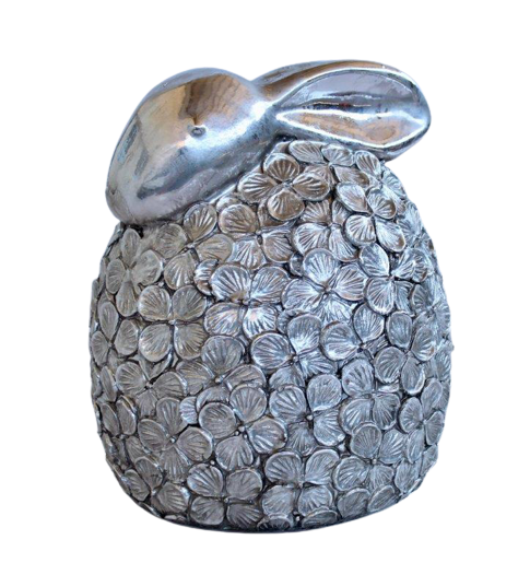 This Large Silver Daisy Bunny adds a touch of unique style to any home. Its size of 23 x 17 x 23cm makes it a perfect standout piece for your interiors. Be sure to add this cute daisy pet to your collection. Delivery 5 - 7 working days