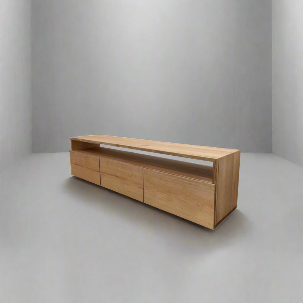 Alabama Oak Plasma Unit
Elevate your dining space with our stunning Alabama Oak plasma Unit expertly crafted by Unique Boys.


Key Features:
Premium Wood: Solid Oak construction ensures durability and timeless elegance
Finishing Touch: Monocoat sealant provides a subtle, sophisticated sheen
www.uniqueboys.co.za