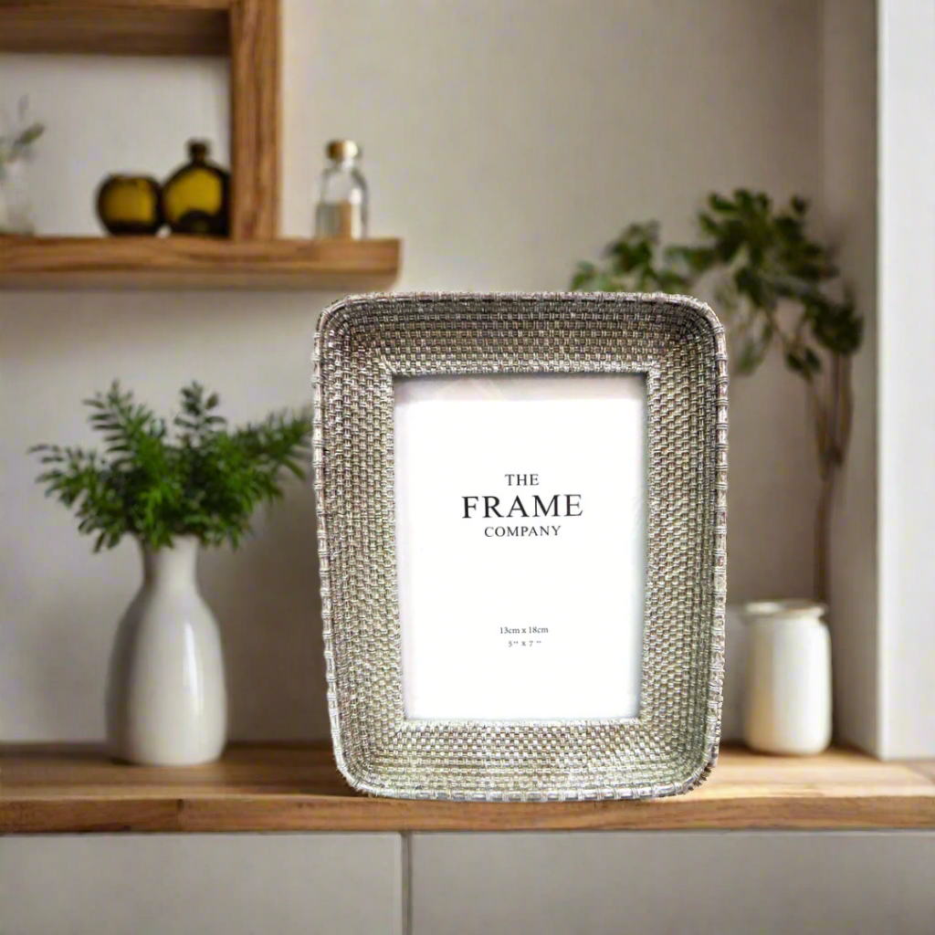 Artworks Frame by Unique Boys
Elevate your home decor with this stylish Artworks Frame, perfectly designed to showcase your treasured photos, artwork, and memorabilia.