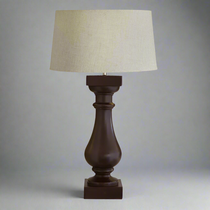 Baroque Table Lamp with Linen Shade
Add a touch of elegance to your home with this stunning Baroque table lamp, featuring a beautiful brown finish and a stylish linen shade. Standing at 60cm high, this lamp is perfect for adding a sophisticated ambiance to any room. www.uniqueboys.co.za