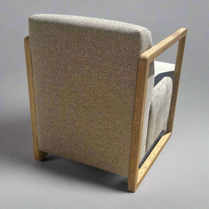 Boston Accent Occasional Chair Oak
The Modern Occasional Chair is a high-quality chair designed for comfort, durability, and style. It features a sturdy wood frame with wooden armrests that enhance the aesthetics of any space. The chair is upholstered in high-quality fabric.www.uniqueboys.co.za
