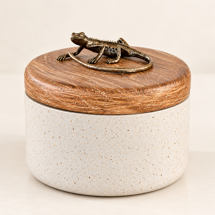 Box with Silver Lizard on Lid