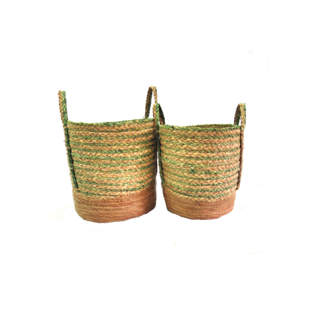 Bungalow Tropics Baskets (Set of 2)
Bring the tropical oasis into your home with our stunning Bungalow Tropics Baskets!
Natural Elegance
Crafted from natural materials, these woven baskets boast:
Green and natural stripes
Sturdy base for durability
Timeless tropical charm unique boys 