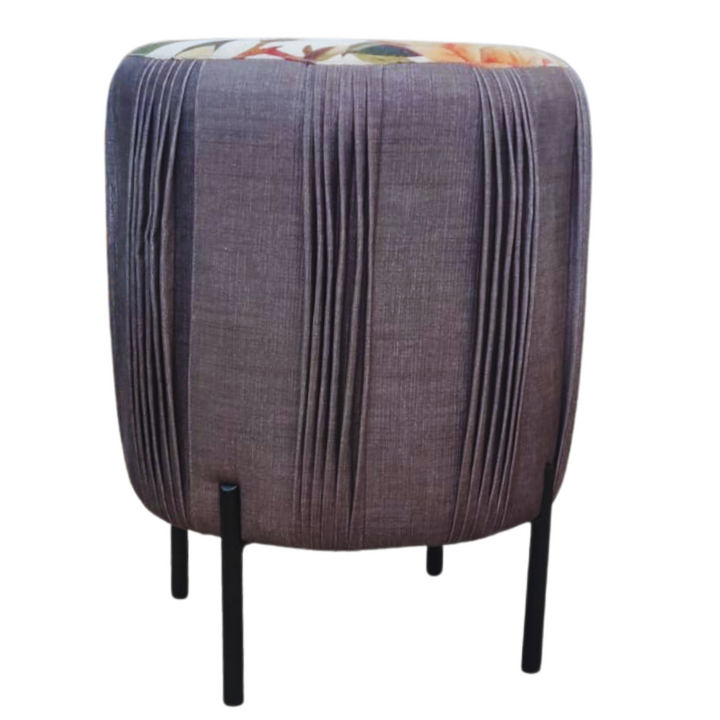 Gathered Glam Round Ottoman
Elevate your living space with our stunning Gathered Glam Round Ottoman, handcrafted with premium materials and meticulous attention to detail. This luxurious piece creates a serene retreat, perfect for relaxation and style. www.uniqueboys.co.za