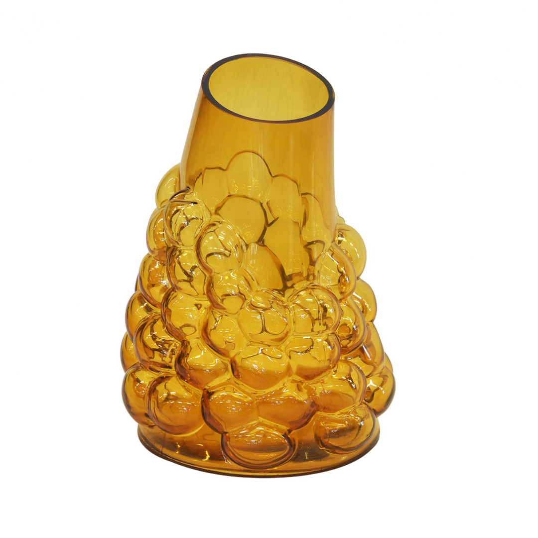 Glass Lustre Bubble Vase Amber - Large
Make a statement with the breathtaking Glass Lustre Bubble Vase Amber, expertly crafted by Unique Boys.
Design Features:
Size: 30cm (Height) x 20cm (Diameter) x 10cm (Base Diameter)
Unique bubble design adds texture and visual interest
Amber color with lustre finish for a shimmering effect
High-quality recycled glass construction
Interior Style:
Complements modern, coastal, bohemian, and eclectic interior styles
Perfect for showcasing flowers or as a decorative accent 