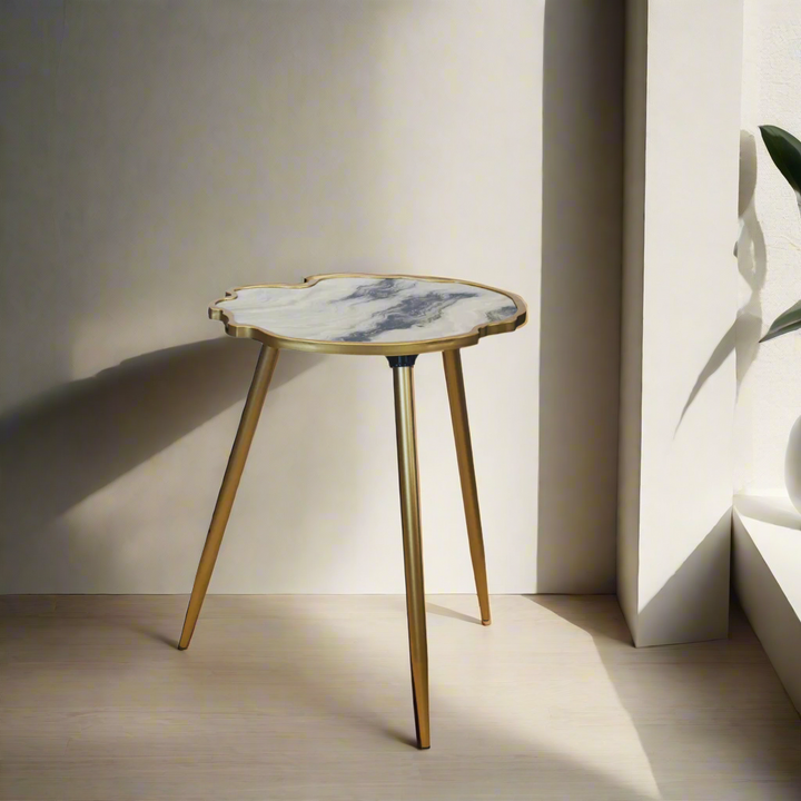 Glass Scalloped Table Marble Cloud
Elevate your home decor and entertaining style with the stunning Glass Scalloped Table Marble Cloud. This beautifully crafted piece is perfect for adding a touch of tropical elegance to your living room. www.uniqueboys.co.za