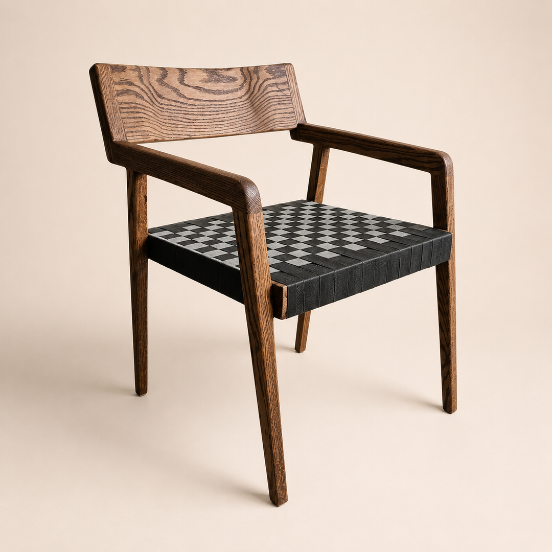Ronaldo chair With UV Straps in Red Oak