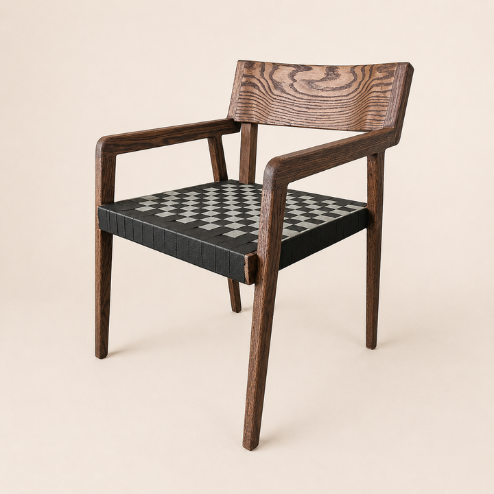 Ronaldo chair With UV Straps in Red Oak