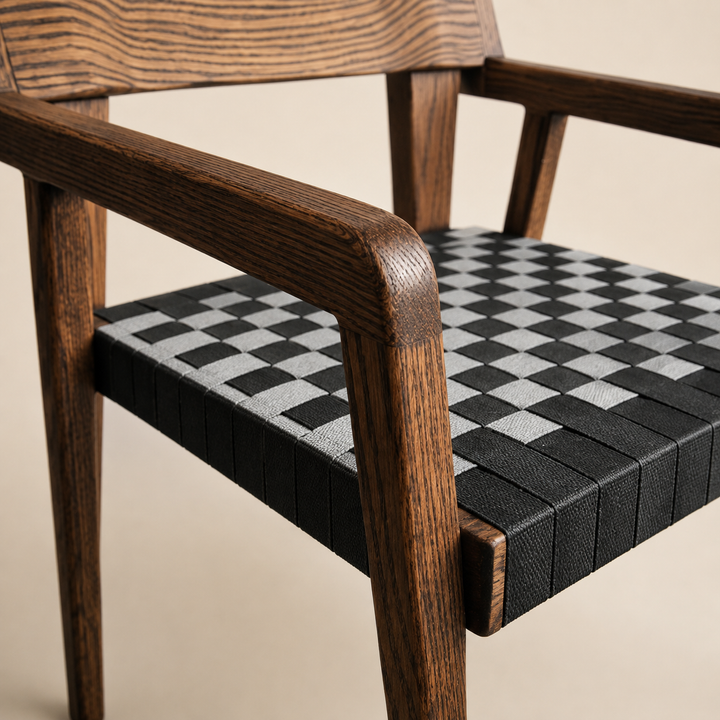 Ronaldo chair With UV Straps in Red Oak