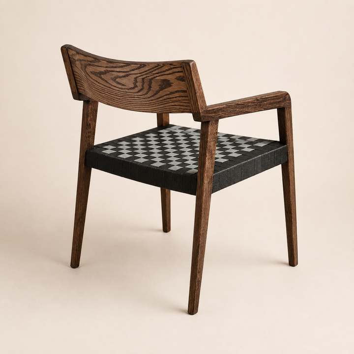 Ronaldo chair With UV Straps in Red Oak
