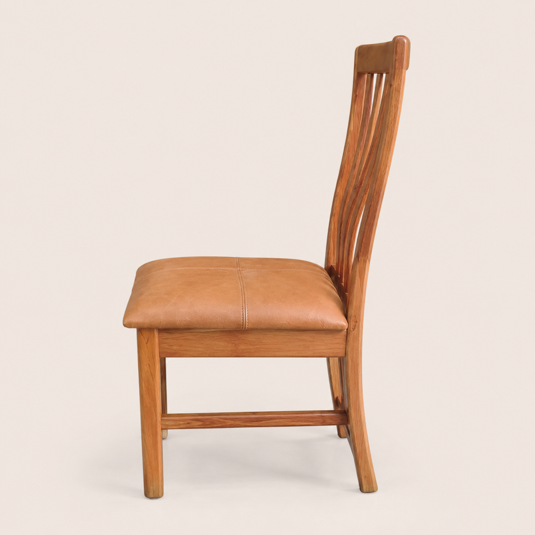 York Kiaat Classic Chair in Whiskey Leather