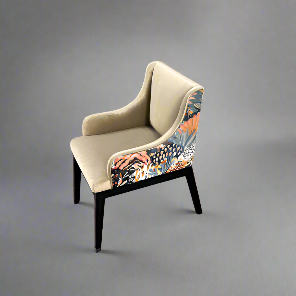 Jasper Chair in Hertex Fabrics: Customizable Comfort and Style
Create a home that's truly yours with the Jasper Chair, expertly crafted in high-quality Hertex fabrics. With a wide range of fabrics to choose from, you can customize this chair to fit your unique style and needs.