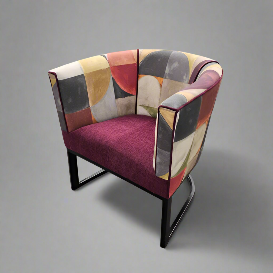 Metal tub chair with Stuart Graham Fabric
Metal Tub Chair
Timeless Comfort and Style
Elevate your living space with this expertly crafted Metal Tub Chair. This chair boasts a sturdy metal frame, ensuring durability and longevity. The seat is upholstered in premium Stuart Graham fabric, combining comfort and style.
