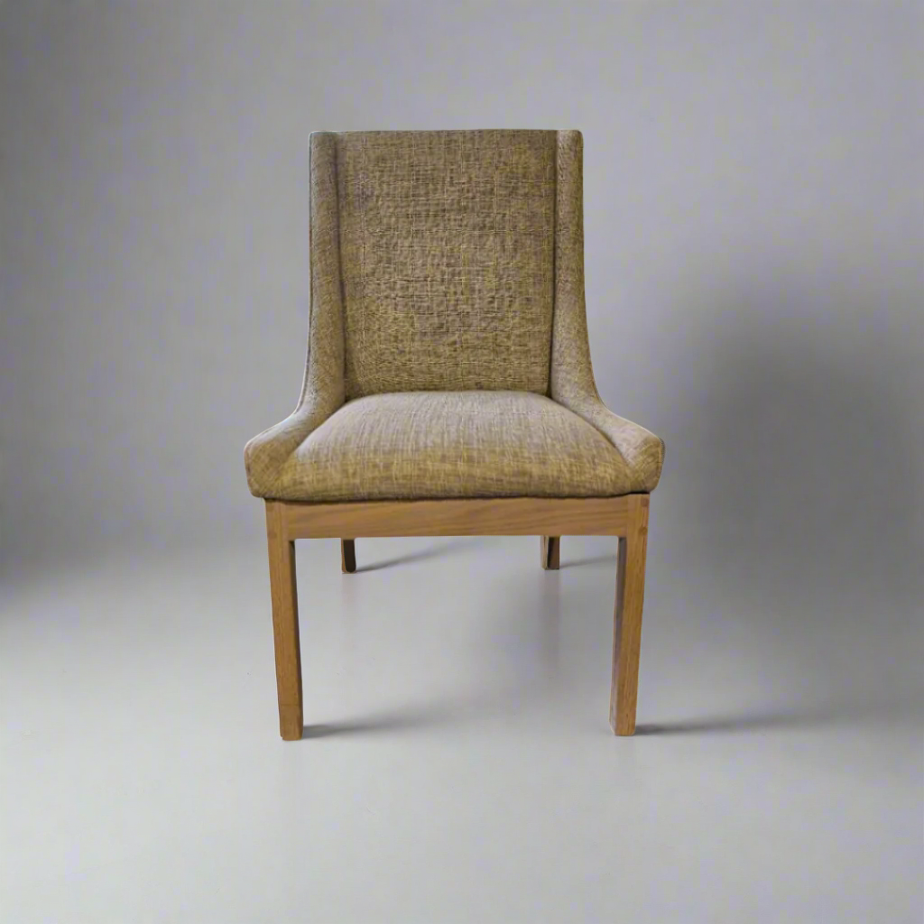 Introducing the Nasira Chair: Timeless Elegance and Durability
Elevate your home with the Nasira Chair, a masterpiece of craftsmanship and design. Expertly crafted from solid oak, this chair showcases the beauty of natural wood, finished with a durable Rubio Monocoat sealant that ensures longevity and protection.