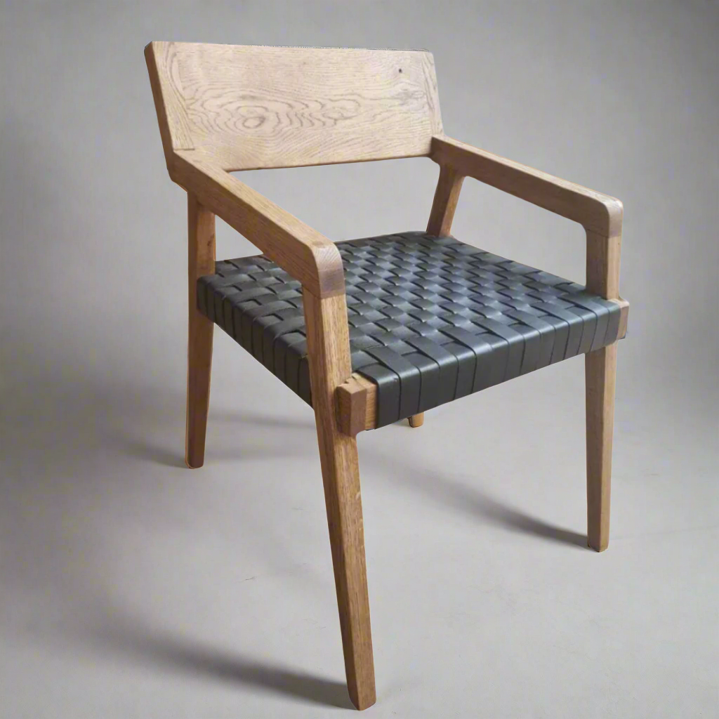 Oak Ronaldo Chair with Leather Straps: Comfort and Style Combined
Experience the perfect blend of comfort and style with the Oak Ronaldo chair, featuring full grain leather straps in your choice of brown or black. Expertly crafted from durable wood oak, this chair is designed to provide a luxurious seating experience.