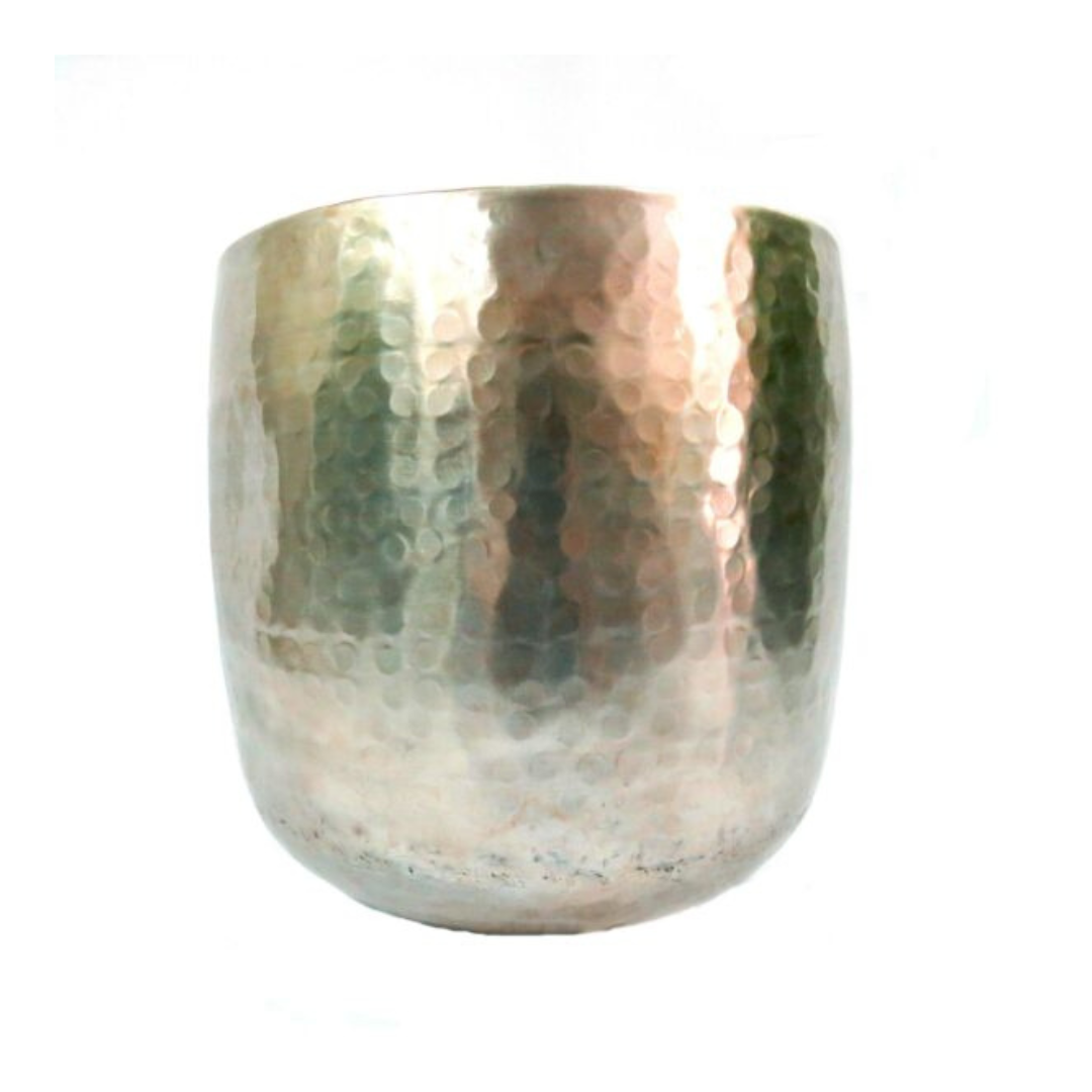 Peregrine Pot 31.5x36x14.5
Take your gardening to the next level with the expertly crafted Peregrine Pot!
Key Features:
Optimal Plant Growth: Designed to provide the ideal environment for your plants to thrive
High-Quality Construction: Durable and long-lasting materials ensure years of use
Thoughtful Dimensions: 31.5cm (diameter) x 36cm (height) x 14.5cm (base diameter)
Uses:
Indoor Plants: Perfect for growing herbs, succulents, or flowers indoors
Outdoor Gardening: Great for patio plants, shrubs, or small