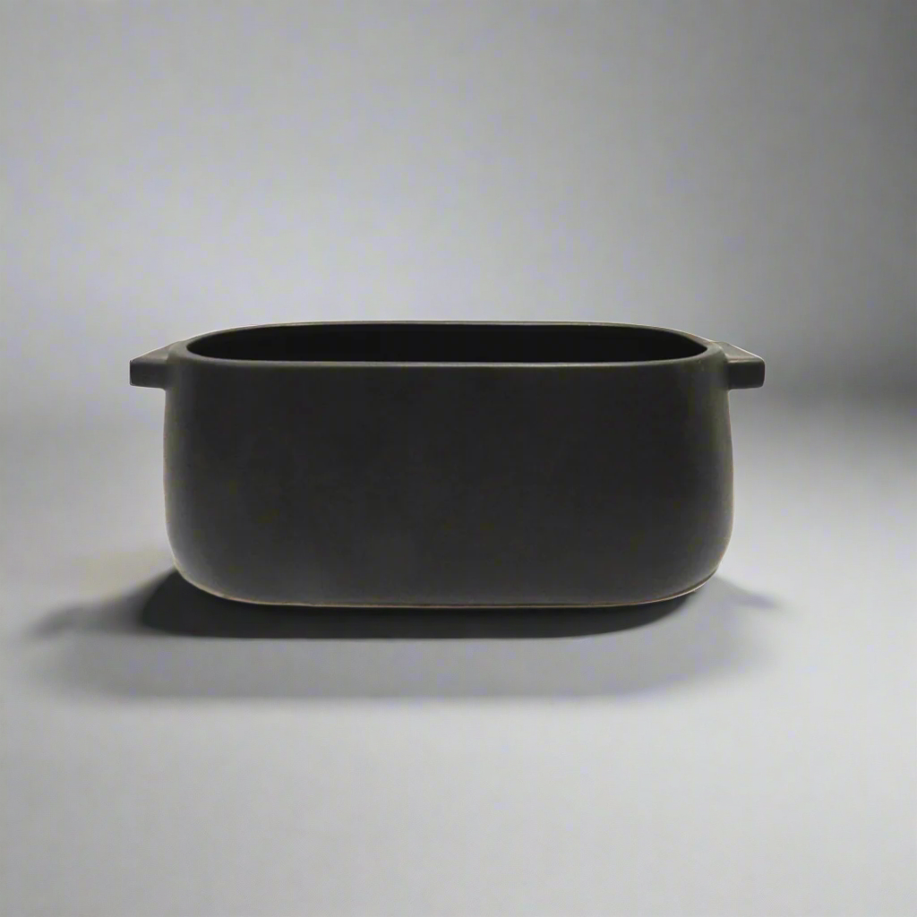 Phantom Pot
Sleek and Practical Planter
Elevate your indoor or outdoor gardening space with the Phantom Pot. Its compact size (28cm x 16cm x 12cm) makes it perfect for small plants or herbs, while its sleek design and durable construction ensure it's both stylish and practical.