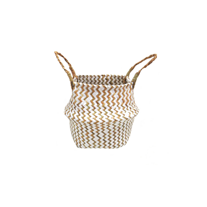 Product Details: Piccolo Basket
Description: A beautifully crafted basket made from chevron weave in stunning white and natural colors, perfect for storing everyday items.
Material: Chevron weave
Size: 18cm x 23cm x 20cm
Features:
Exquisite twist handle
Long-lasting quality
Stylish finish
Uses:
Storing croissants, rolls, and eggs
Holding everyday items
Adding a touch of style to your kitchen or dining area
Store: Unique Boys, offering trendy decor that stays forever in style.
Delivery: 5 to 7 working days.