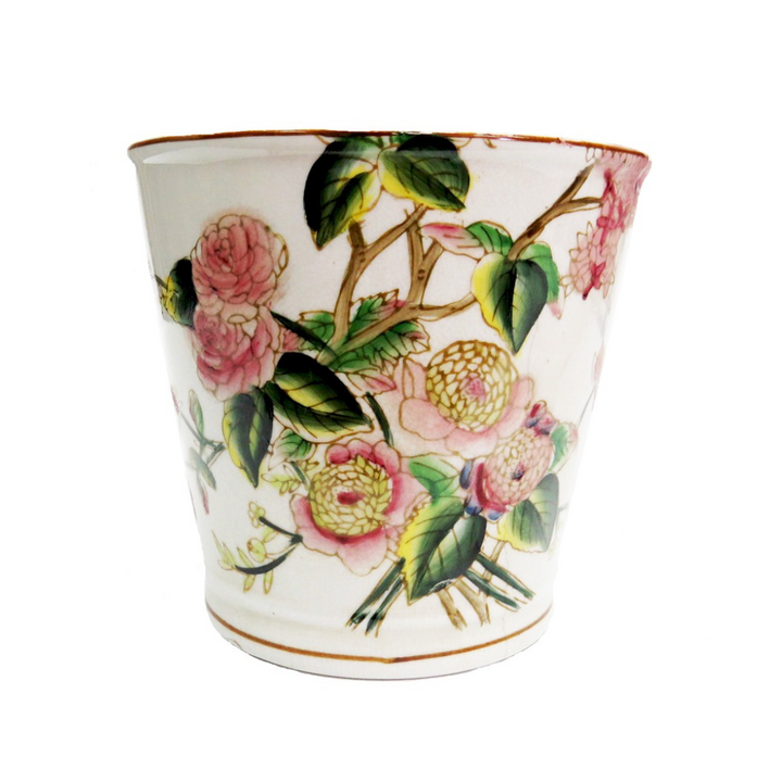 Product Details: Pink Camellia Pot
Description: A beautiful and feminine Pink Camellia Pot, perfect for displaying plants and adding a touch of elegance to any space.
Material: Ceramic or porcelain (not specified)
Size:
Diameter: 17cm
Height: 15.5cm