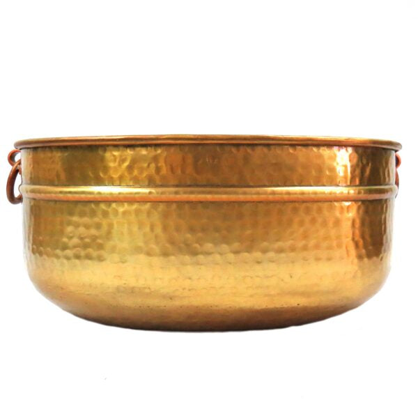 Introducing the Valdanica Oval Pot
Elevate Your Space with Style and Functionality
Discover the perfect blend of form and function with our expertly crafted Valdanica Oval Pot. Made from high-quality materials, this versatile metal container is designed to elevate your organization and add a touch of sophistication to any room.