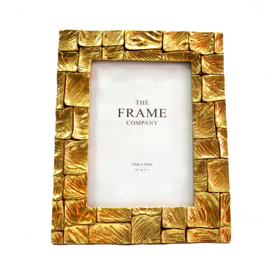 Terrain Frame
Elevate your favorite memories with our stylish Terrain Frame. Crafted from lightweight and durable materials, this modern frame features a sleek 5"x7" design perfect for showcasing your cherished photos or artwork.