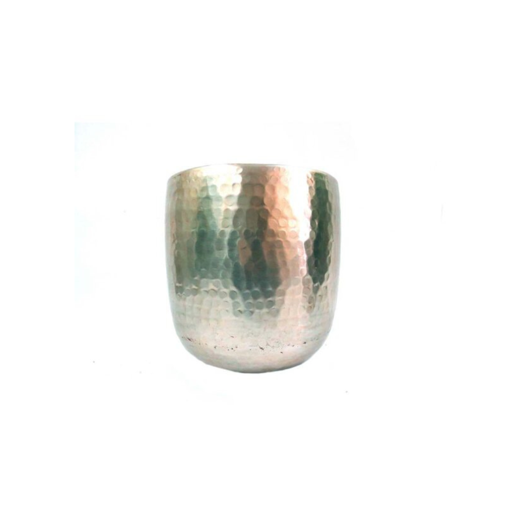 Introducing the Trilo Pot
Timeless Elegance for Your Home or Garden
Add a touch of classic sophistication to your indoor or outdoor space with our stunning Trilo Pot. Inspired by antique designs, this beautifully crafted pot measures 24cmd x 27cmh x 11cmd at the base, bringing charm and elegance to any room.