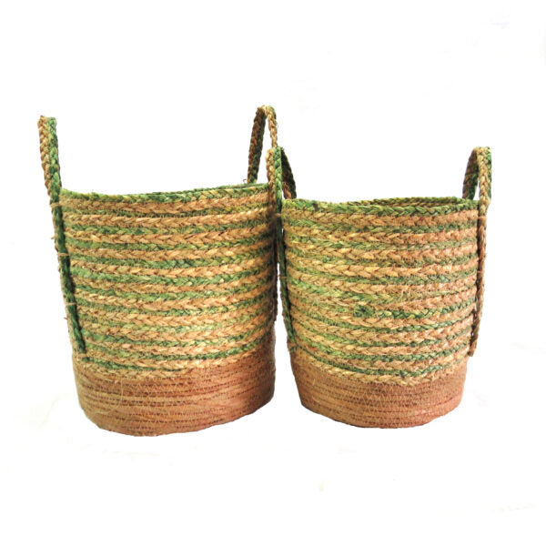 Bungalow Tropics Baskets (Set of 2)
Bring the tropical oasis into your home with our stunning Bungalow Tropics Baskets!
Natural Elegance
Crafted from natural materials, these woven baskets boast:
Green and natural stripes
Sturdy base for durability
Timeless tropical charm unique boys 