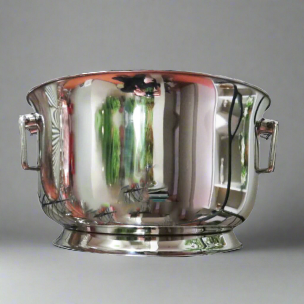 Champagne Tub
Elevate Your Celebrations with Elegance!
Make every occasion unforgettable with our luxurious Champagne Tub. Perfect for weddings, parties, or corporate events, this stunning tub boasts:
Large capacity: 39.5cm diameter x 23cm height
Premium stainless steel construction with high mirror finish
Versatile uses: champagne, wine, ice, or beautiful floral arrangements unique boys 