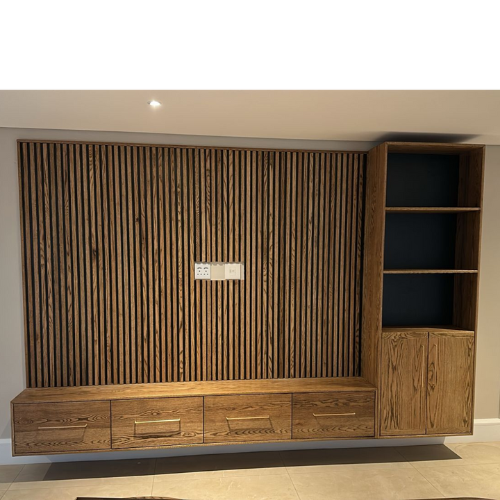 Floating Oak TV Wall/Plasma Unit.