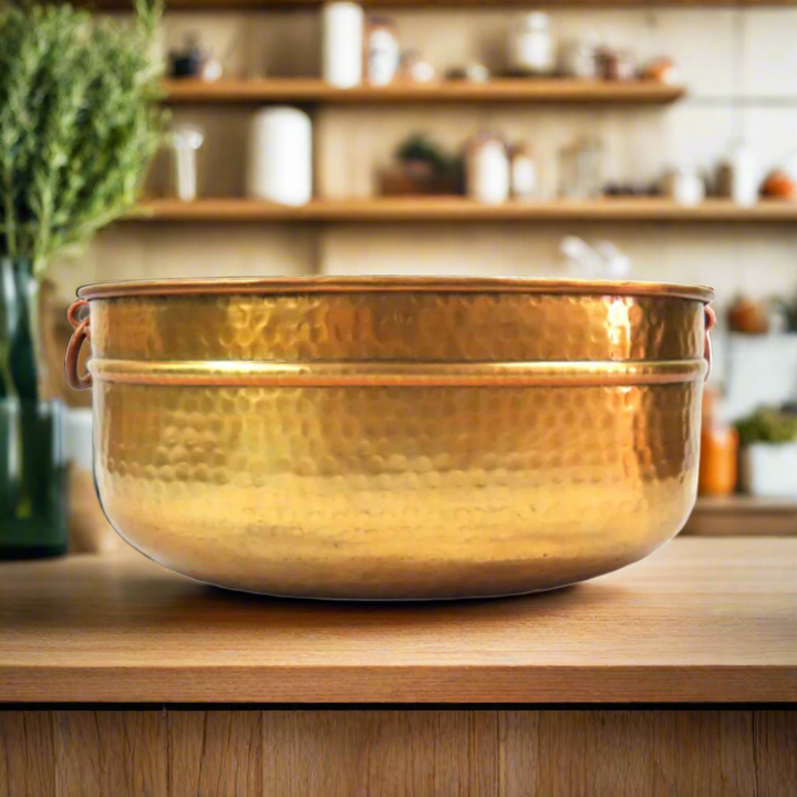 Introducing the Valdanica Oval Pot
Elevate Your Space with Style and Functionality
Discover the perfect blend of form and function with our expertly crafted Valdanica Oval Pot. Made from high-quality materials, this versatile metal container is designed to elevate your organization and add a touch of sophistication to any room.