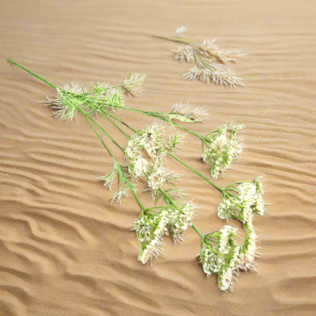 White Queen Anne's Lace Artificial Plant
Experience the captivating beauty of White Queen Anne's Lace, also known as "Cow Parsley". This stunning flower stands at an impressive 80 cm in length and boasts exquisitely delicate flower heads and botanical leaves. Its pure white color and perfect form make it a true fantasy in any arrangement.