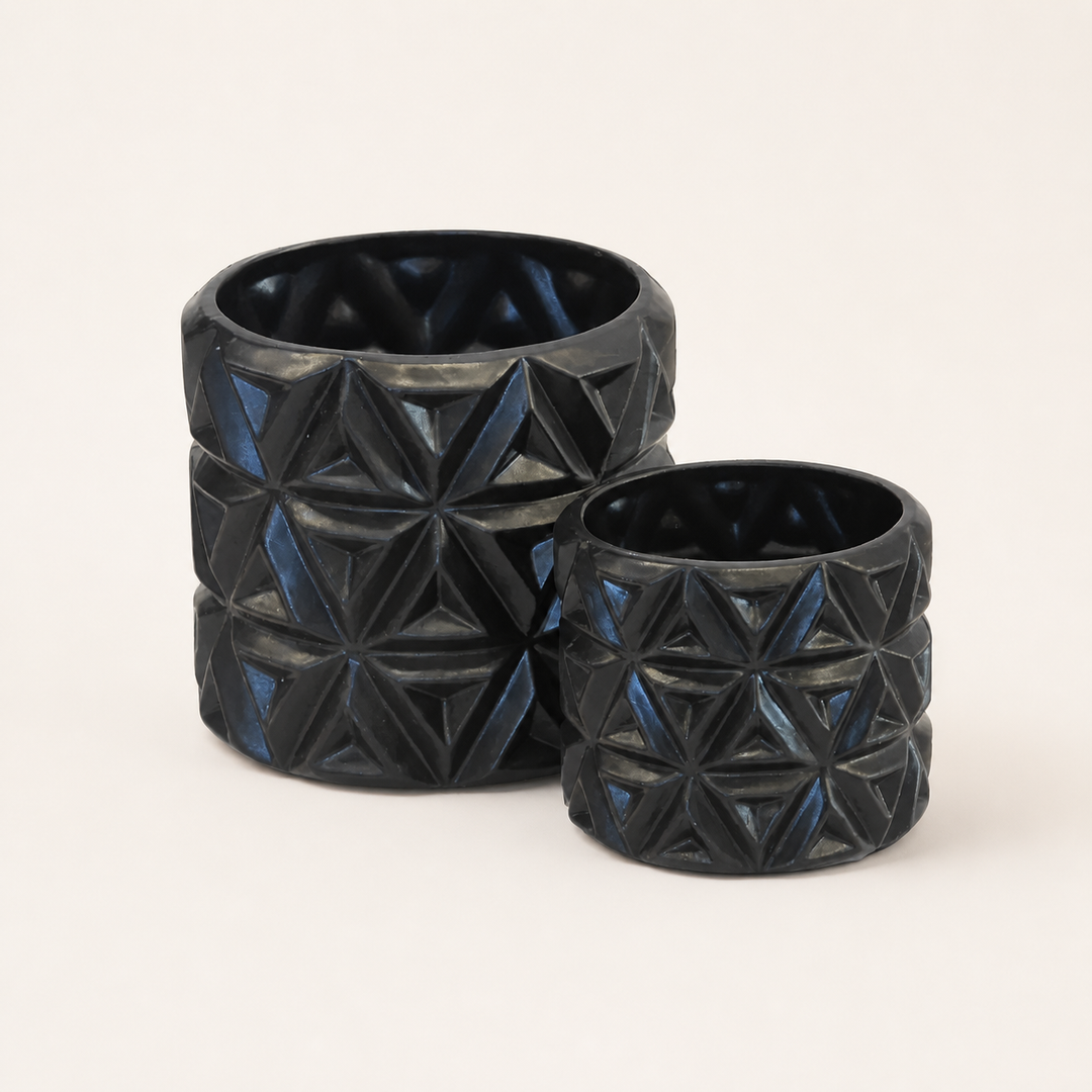 Ceramic carved flower matt black s/2 - catalogue
