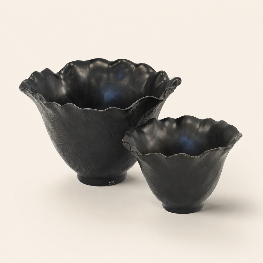 Ceramic scalloped petal votive matt black s/2 - catalogue