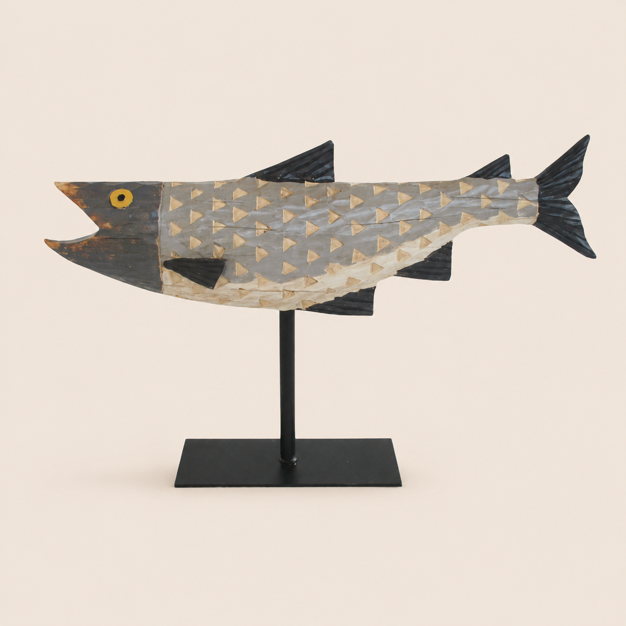 LARGE GREY FISH ON STAND 31X47CM catalogue view