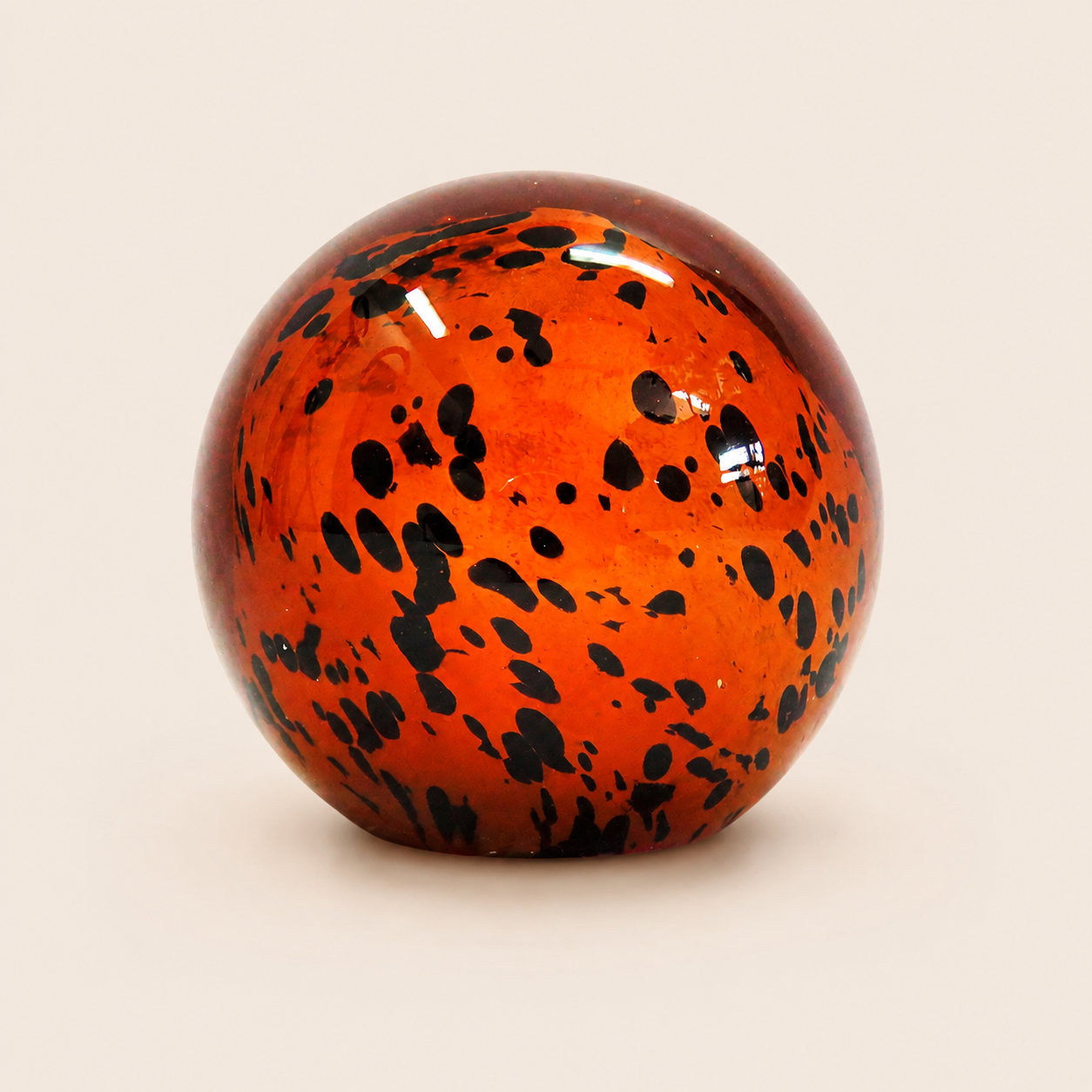 Pardosia Paperweight 9cm catalogue view