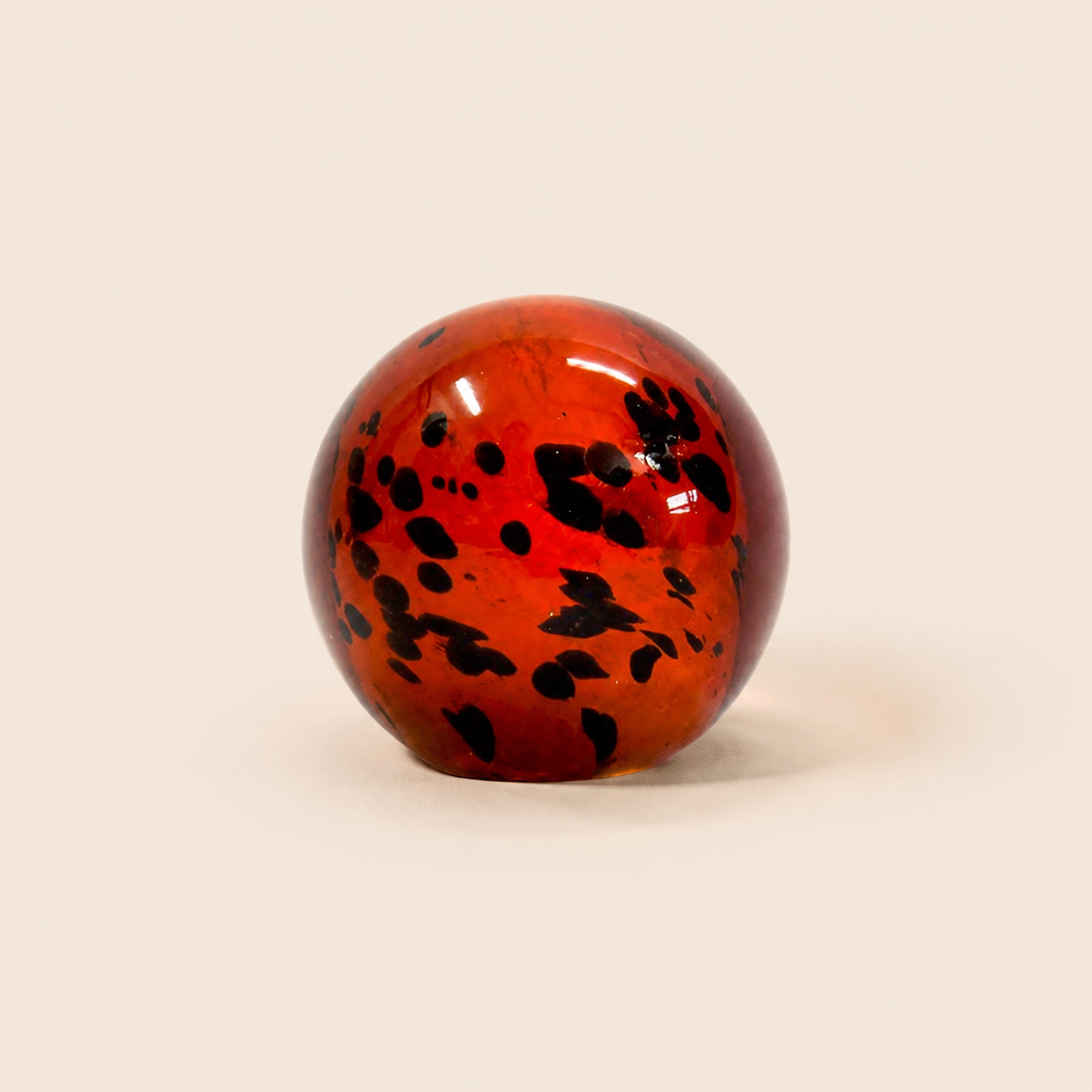 Ingwe Paperweight catalogue view