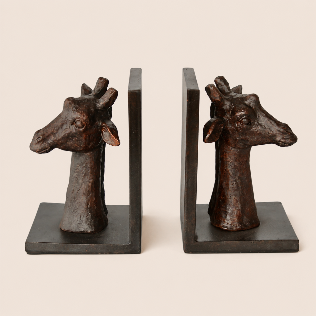 PAIR OF GIRAFFE HEAD BOOK ENDS 20X70X12CM catalogue view