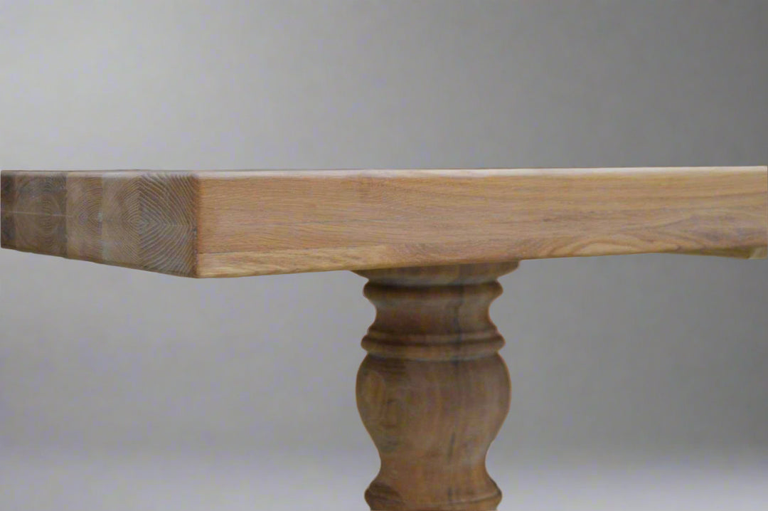 Oak Classic Centre Turned Leg Table