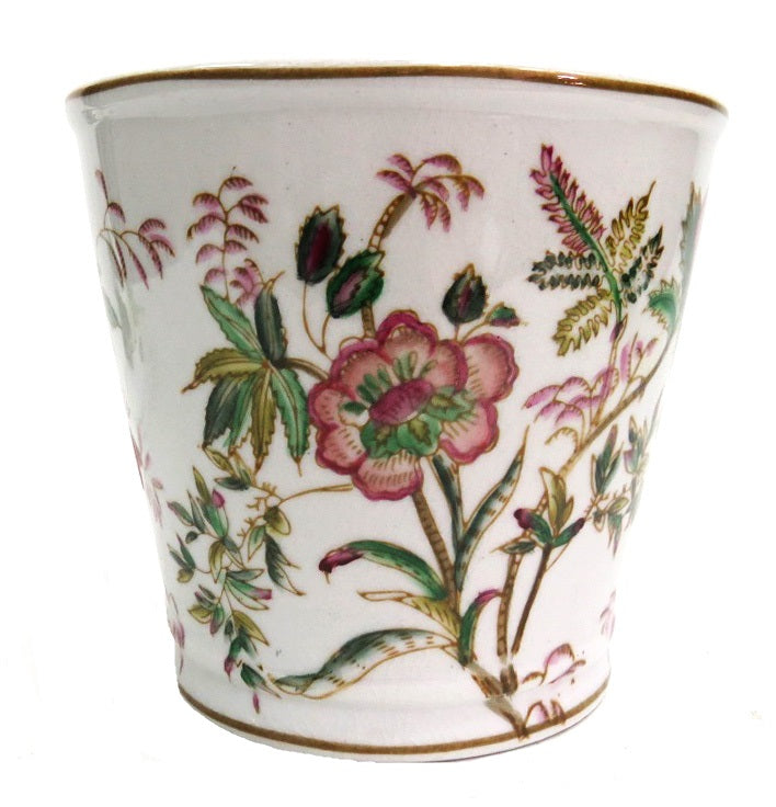 Mesmerise Pot
Product Description
Elevate your space with the exquisite Mesmerise Pot, a hand-painted floral planter showcasing intricate details.
Key Features:
Size: 17cm (D) x 15.5cm (H)
Material: Hand-painted ceramic or porcelain
Usage: Planter, vase, decorative accent