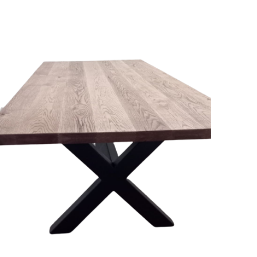 Florida Oak table with black wooden leg