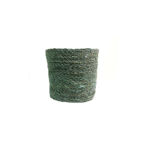  Liberon Basket: Natural Elegance for Your Home
Add a touch of organic charm to your space with our stunning Liberon Basket. Beautifully woven from natural jute fibers in a soothing misty grey, blue, and green hue, this planter basket is a perfect blend of form and function.
Exquisite Craftsmanship