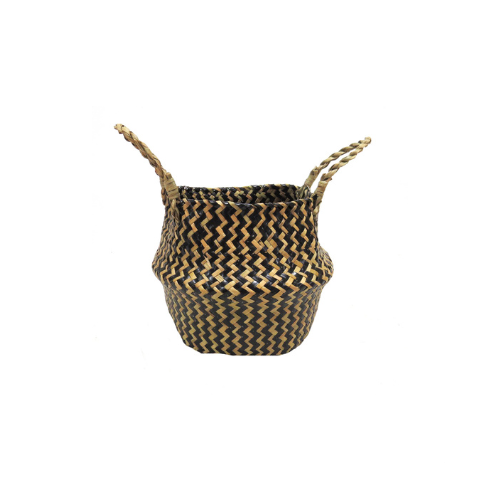 De Palma Basket - A Timeless Planter for Your Home!
Elevate your home decor with our stunning De Palma Basket, exclusively at Unique Boys!
A Masterpiece of Natural Beauty:
Expertly woven in a chevron pattern with black and natural colors, this fantastic quality "belly basket" planter is a true showstopper. Its natural, exquisitely finished twisted handles make it the perfect container for any plant.
Perfect for Plant Lovers:
Add a touch of greenery to your home with the De Palma Basket. 